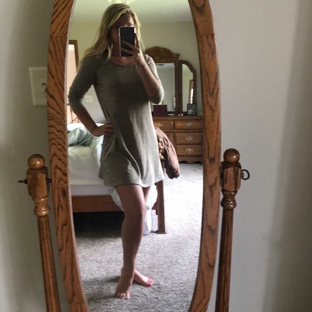 Half sleeve dress